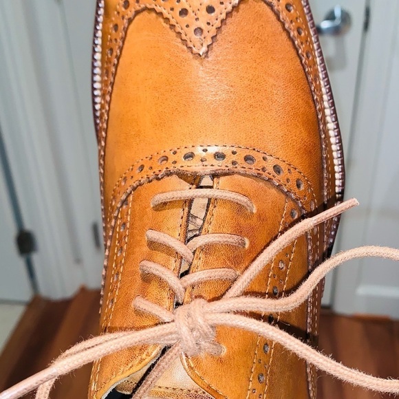 Cole Haan British Tan Wing Tip Oxfords. - Picture 10 of 15